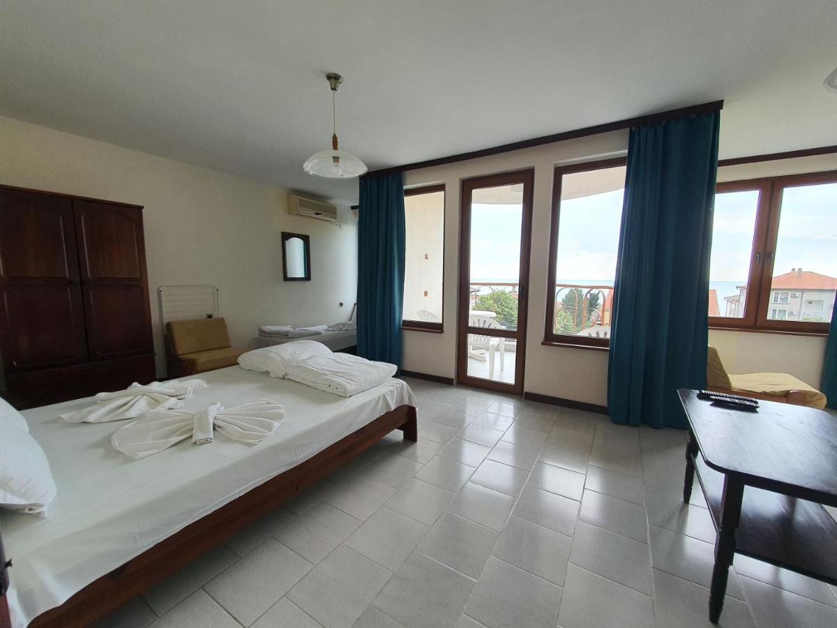Lazur Hotel Ράβντα Εξωτερικό φωτογραφία