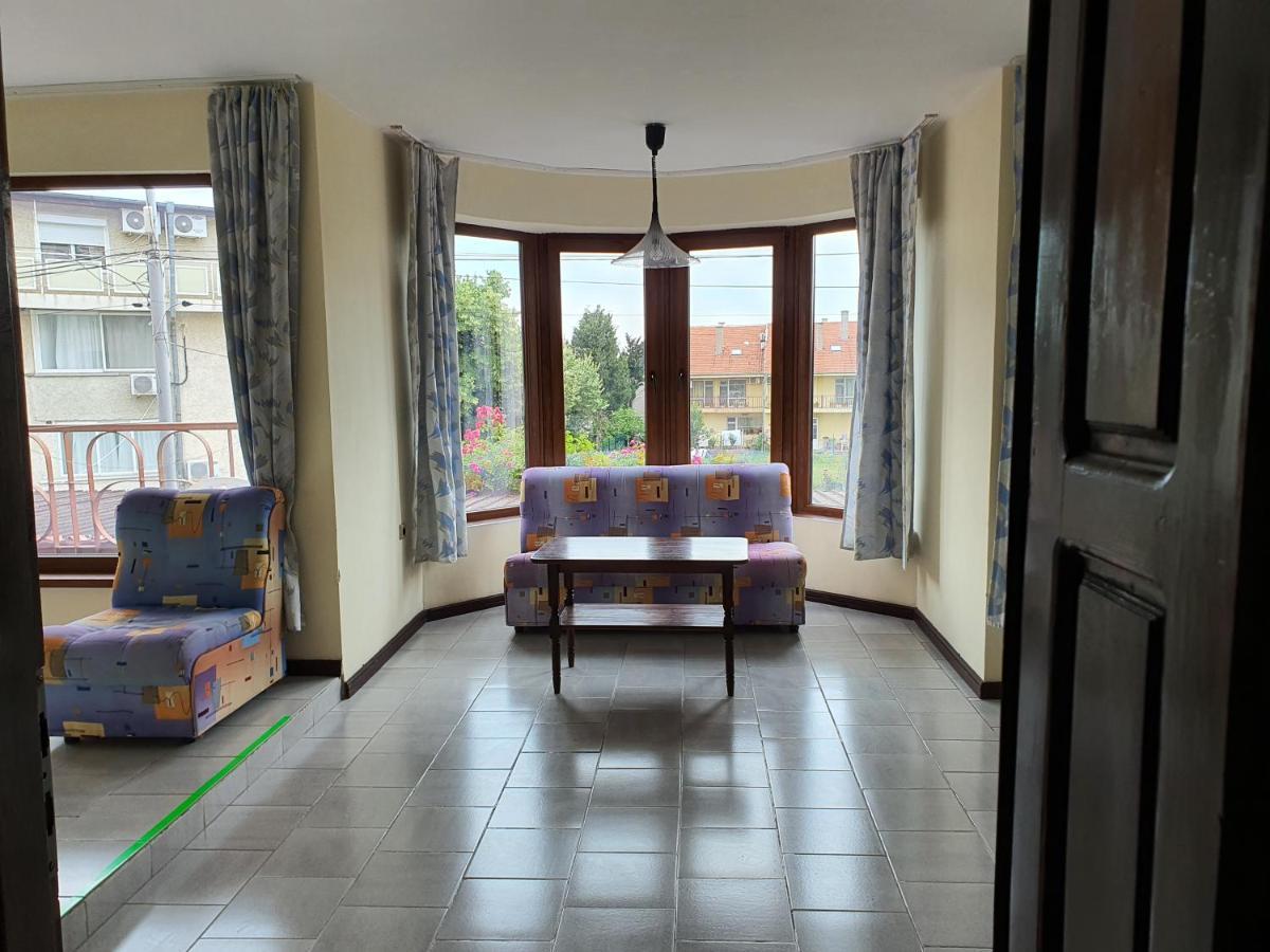 Lazur Hotel Ράβντα Εξωτερικό φωτογραφία