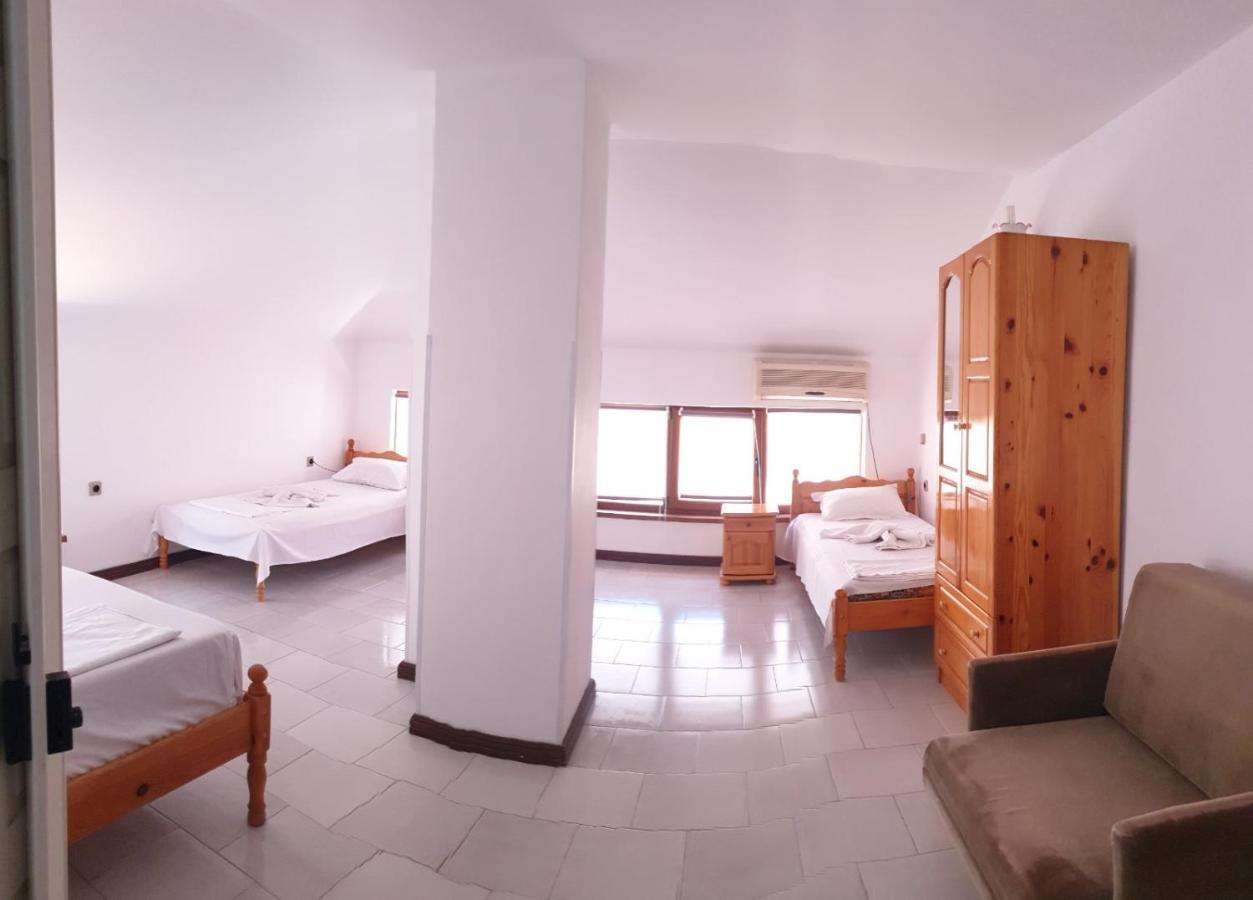 Lazur Hotel Ράβντα Εξωτερικό φωτογραφία